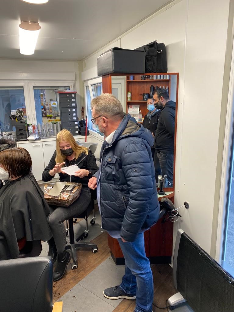 containhair Friseurcontainer